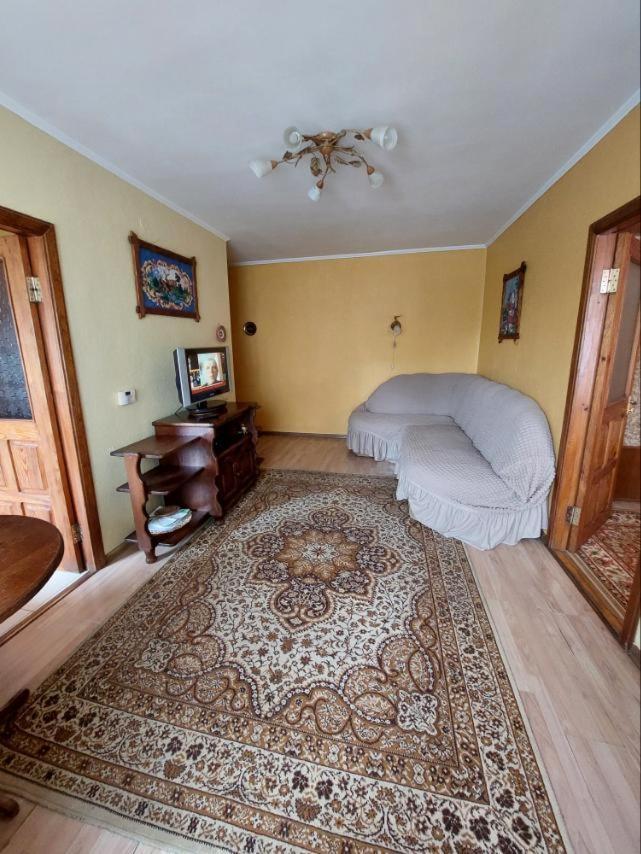 לוצק Apartment On Voli Avenue 21 מראה חיצוני תמונה